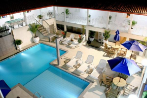 Отель Ancoradouro Hotel - Centro De Porto Seguro  Порту-Сегуру